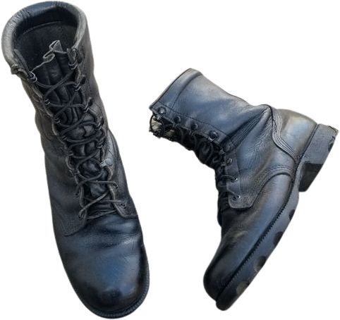 Combat boots (Shopthrilling)