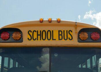 School bus (Unsplash | thomascpark)