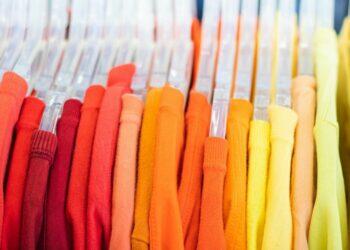 Clothing rack (Unsplash | Greg Rosenke)
