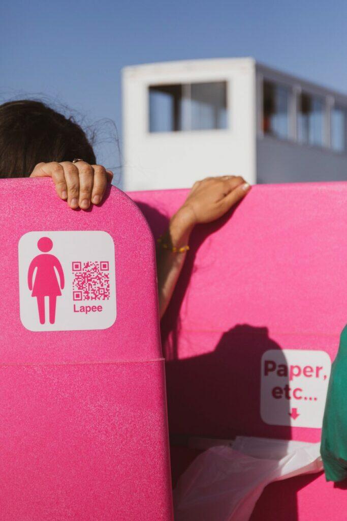 Lapee urinals