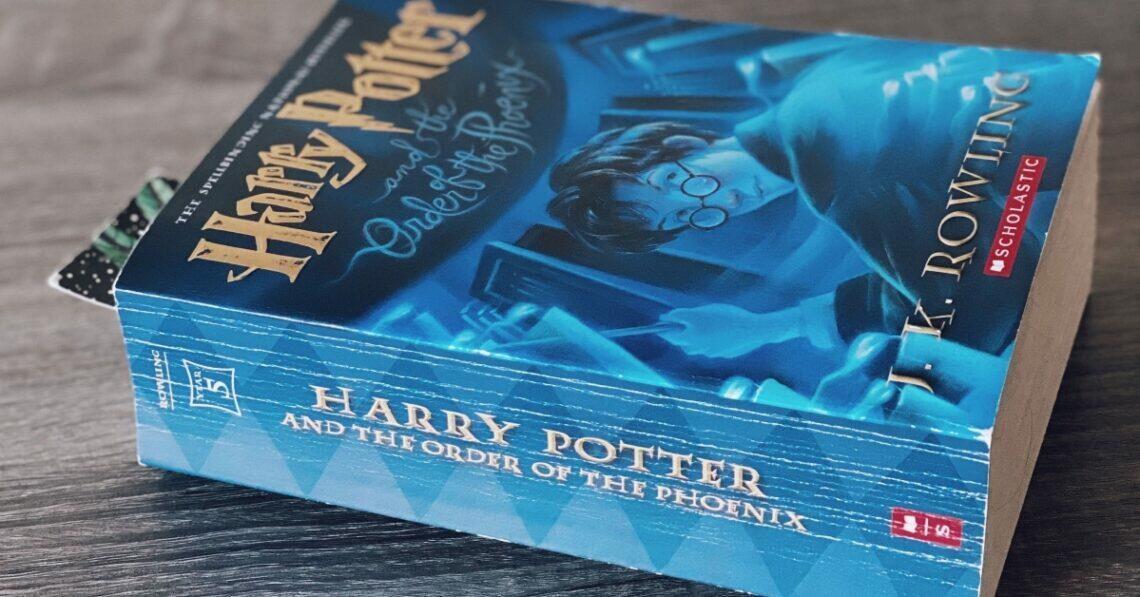 Harry Potter-themed prom dress