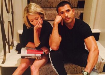 instagram | @kellyripa