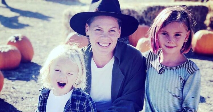 Instagram | @pink