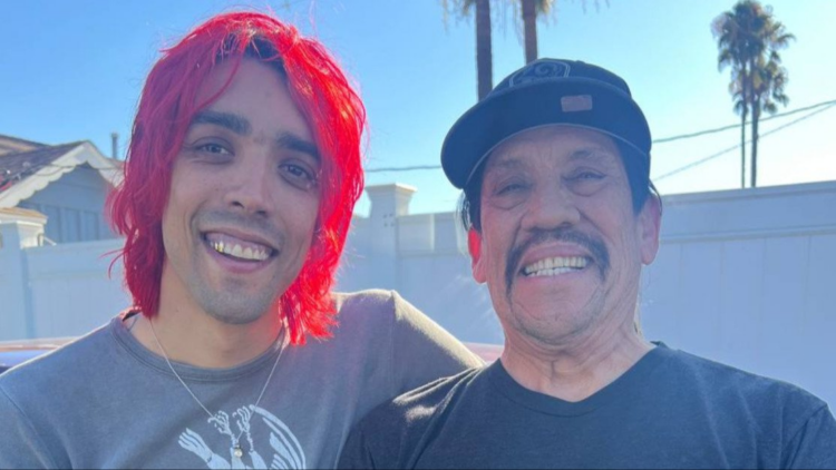 twitter | @officialDannyT