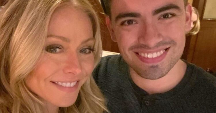 Instagram | @kellyripa