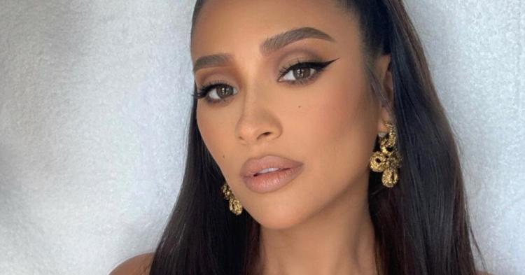 Instagram | @shaymitchell