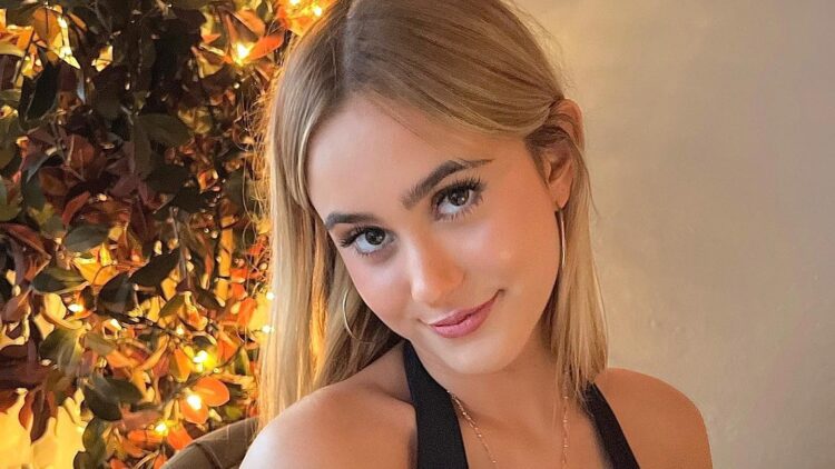 instagram | @cocoarquette_