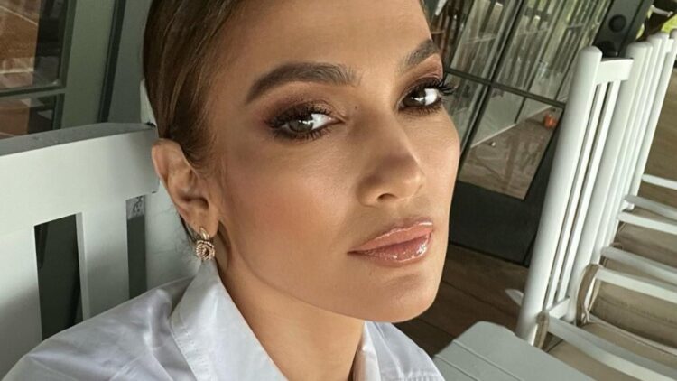 instagram | @jlo