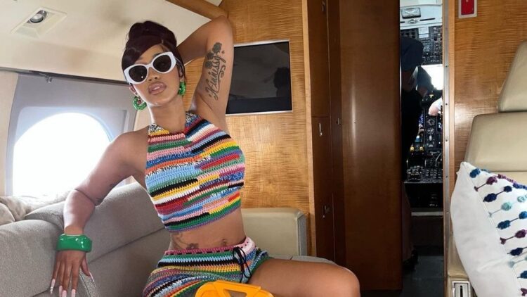instagram | @iamcardib