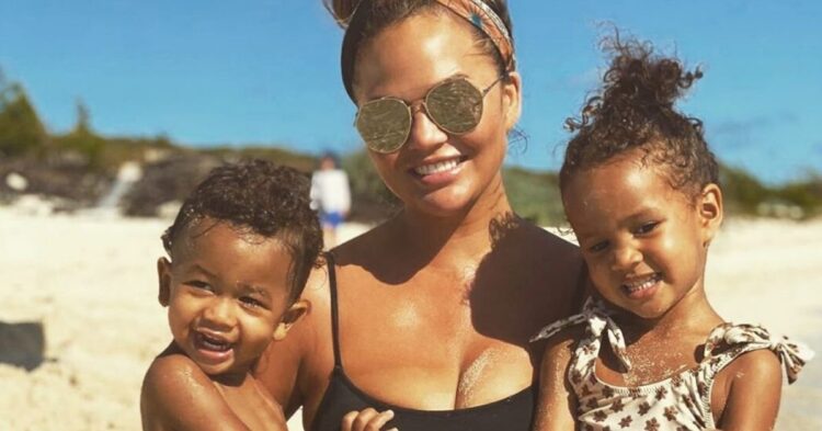 Instagram | @chrissyteigen