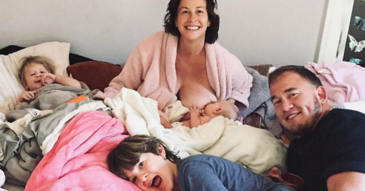 Instagram | @alanis