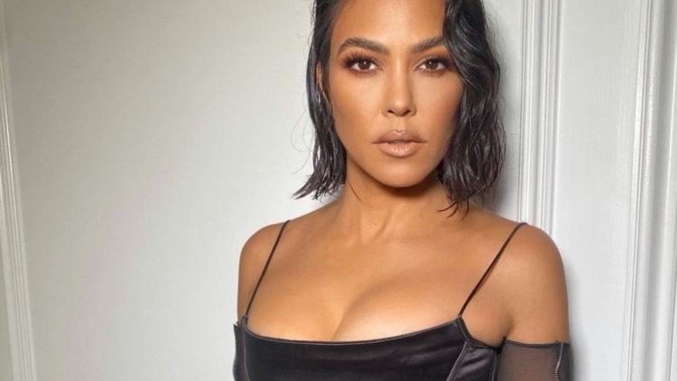 instagram | @kourtneykardashian