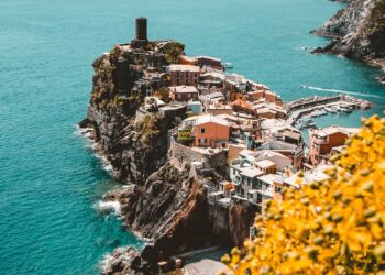 Unsplash | Josh Hild