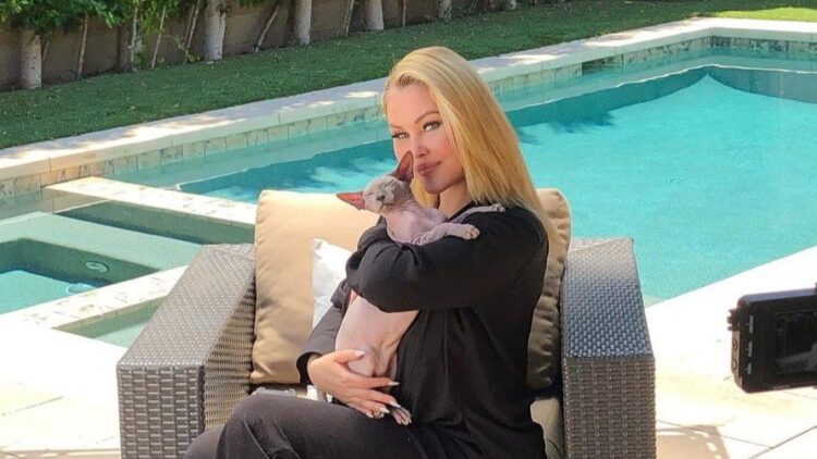 instagram | @shannamoakler