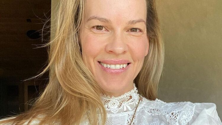 instagram | @hilaryswank