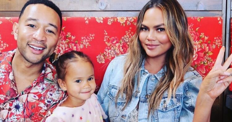 Instagram | @chrissyteigen