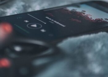 Unsplash | Mark Cruz