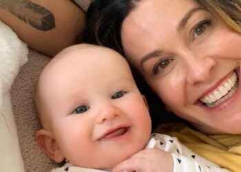 instagram | @alanis