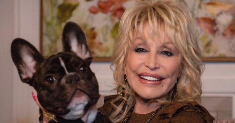 Instagram | @dollyparton