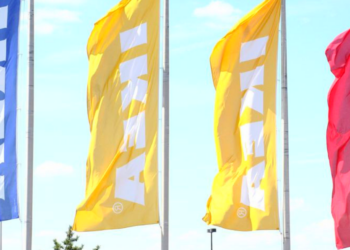Wikimedia | https://commons.wikimedia.org/wiki/File:IKEA_Flags.jpg