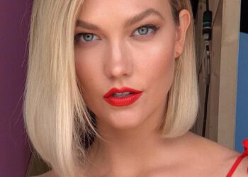 Instagram | @karliekloss