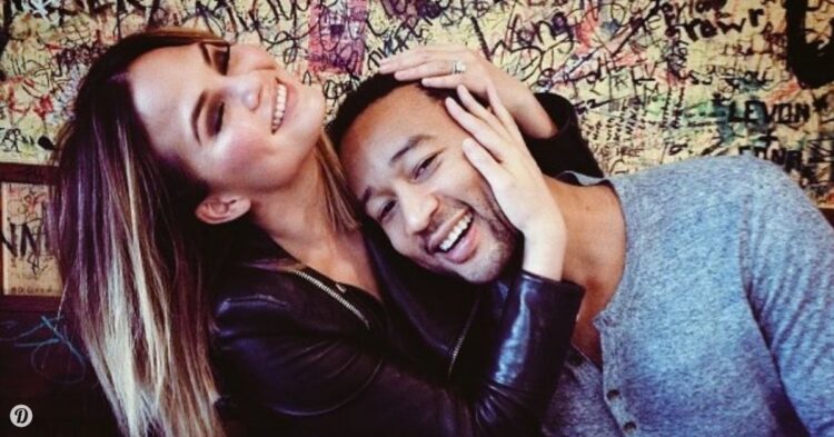 Instagram | @chrissyteigen