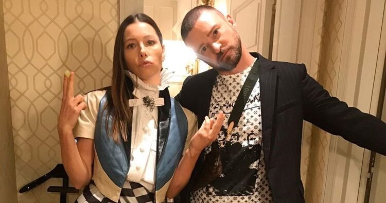 Instagram | @jessicabiel