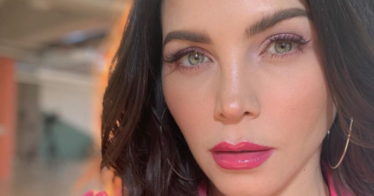 Instagram | @jennadewan