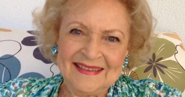 Instagram | @bettymwhite