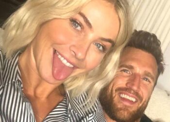 Instagram | @juleshough