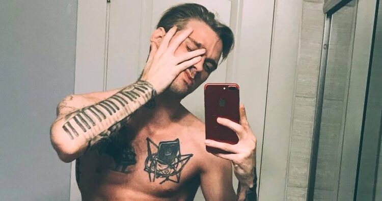 Instagram | @aaroncarter