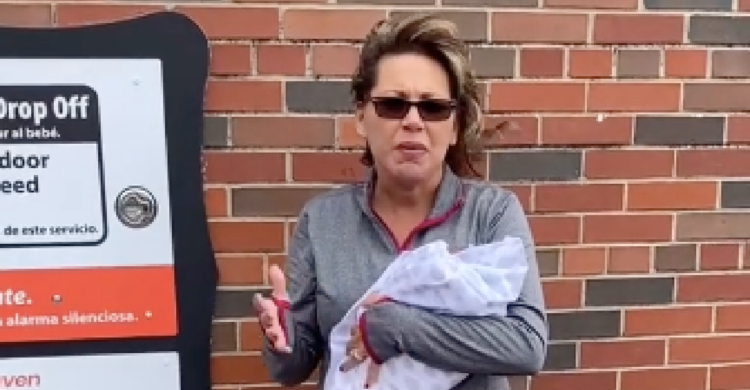 TikTok l @safehavenbabyboxes