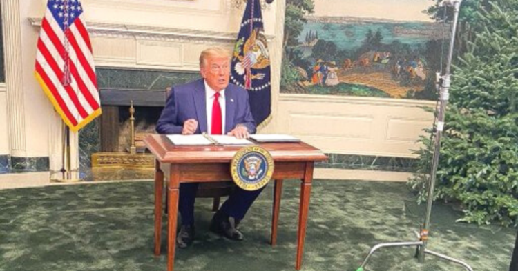 Twitter | @kaitlancollins