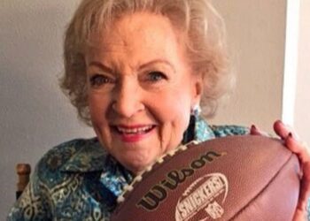 Instagram | @bettymwhite