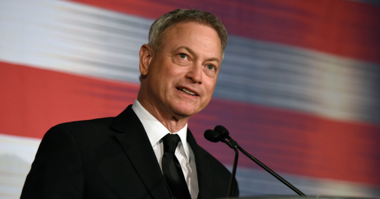 Wikimedia | https://commons.wikimedia.org/wiki/File:Gary_Sinise_170321-Z-DZ751-888_(33469100451).jpg