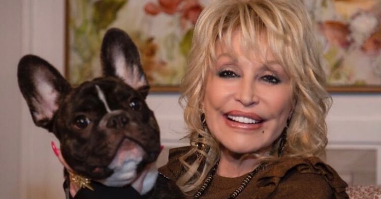 Instagram | @dollyparton