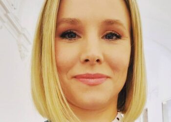 Instagram | @kristenanniebell