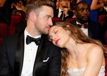 Instagram | @jessicabiel