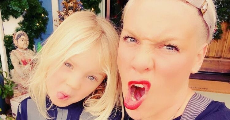 Instagram | @pink
