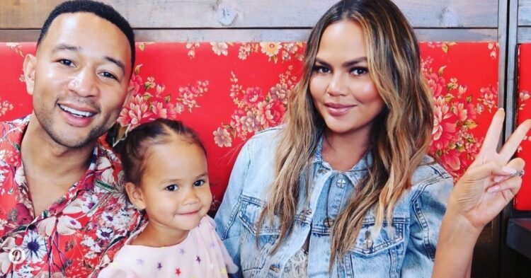 Instagram | @chrissyteigen