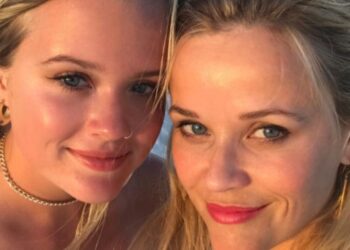Instagram | @reesewitherspoon
