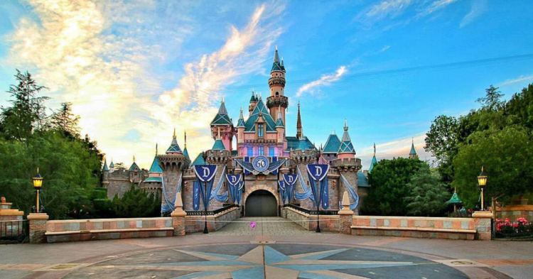 Instagram | @i_adore_disney