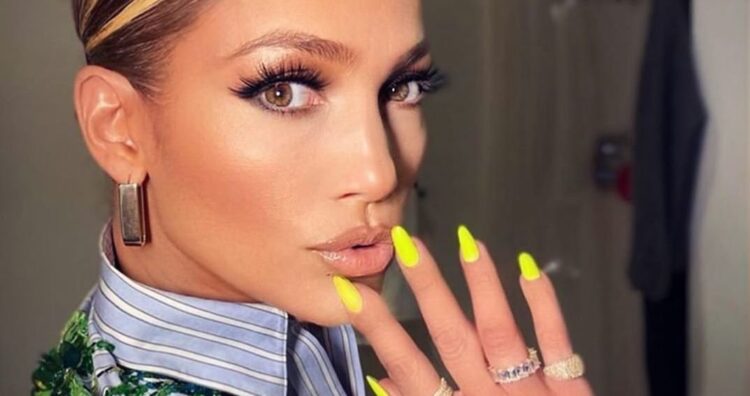 Instagram | @jlo