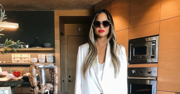Instagram | @chrissyteigen