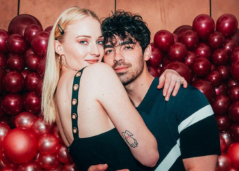 Instagram | @sophiet