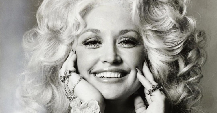 Instagram | @dollyparton