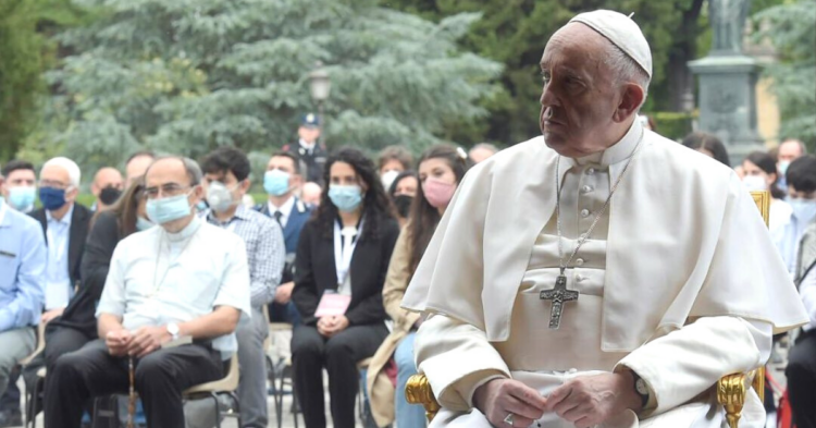 Instagram | @franciscus