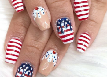 Instagram | @nails_by_tiffers