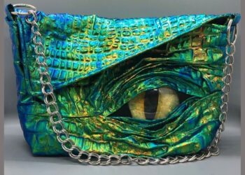 Etsy | CreatureClutches