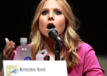 Wikimedia | https://commons.wikimedia.org/wiki/File:Kristen_Bell_(9346343639).jpg